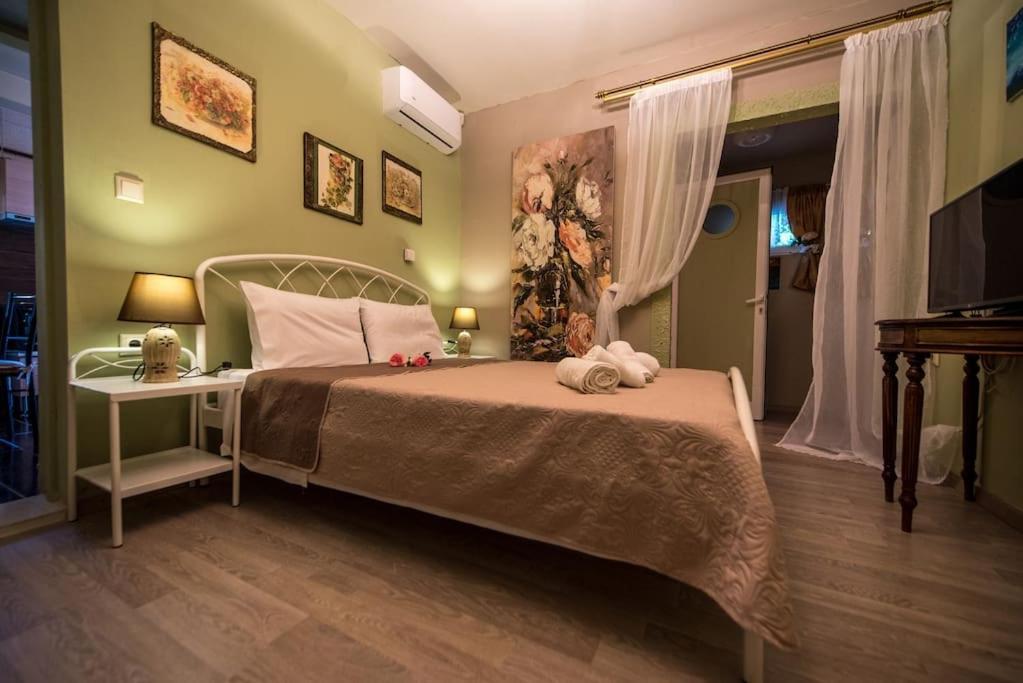 קלמאטה Bougainvillea House 1 מראה חיצוני תמונה