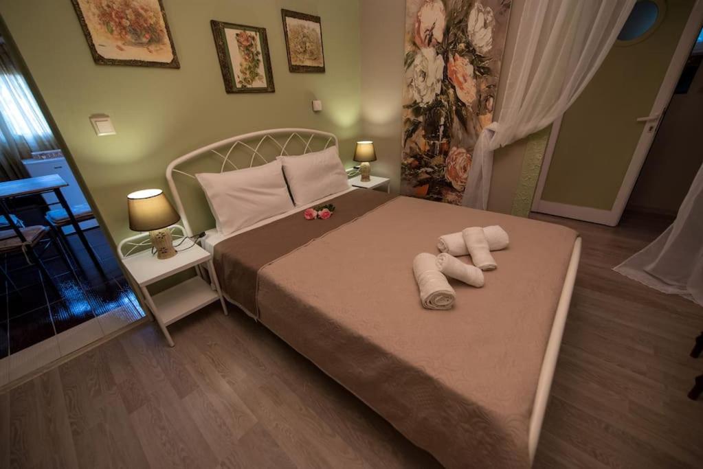 קלמאטה Bougainvillea House 1 מראה חיצוני תמונה